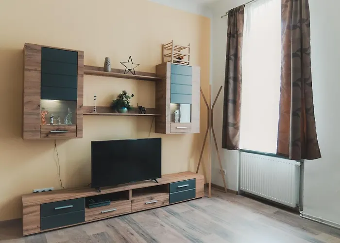 Renovated Close To First District
