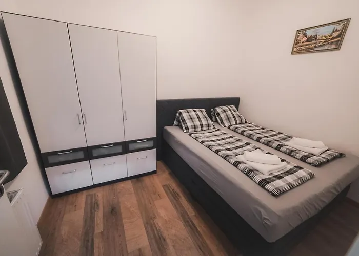 Апартаменты Renovated Close To First District Вена