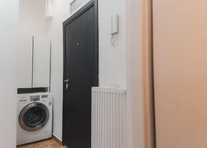 Renovated Close To First District Apartmán